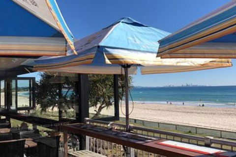 PET FRIENDLY & Super Central Retro Beach Pad! - Foster Accommodation 2