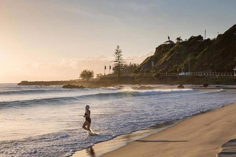 PET FRIENDLY & Super Central Retro Beach Pad! - Foster Accommodation 3