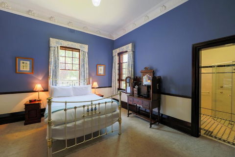 Petersons Armidale Winery And Guesthouse - Foster Accommodation 2