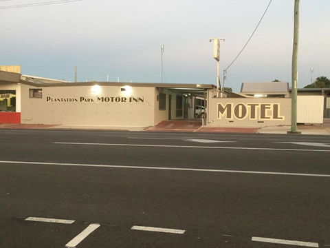 Plantation Park Motor Inn - Foster Accommodation 1