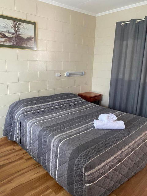 Plantation Park Motor Inn - Foster Accommodation 2