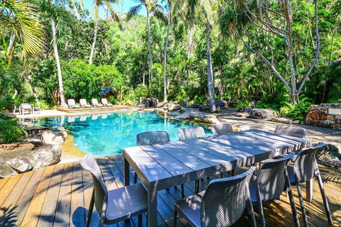 POINCIANA 101 HAMILTON ISLAND CENTRALLY LOCATED 3 BEDROOM, Plus BUGGY!! - Foster Accommodation 1