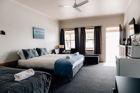 Port Albert Motel - Foster Accommodation 2