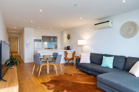 PORT MELBOURNE - A Stay At The Bay - Foster Accommodation 0