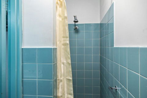 Red Carpet Motel - Foster Accommodation 3