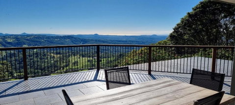 Potters Place Montville - Foster Accommodation 0