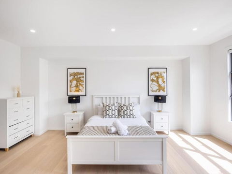 Prestige And Elegance 5BR House W Pool Rochedale - Foster Accommodation 3