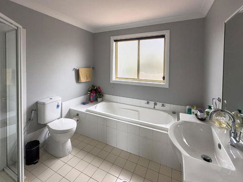 Prestons Dream Holiday 4 Bedroom - Foster Accommodation 2
