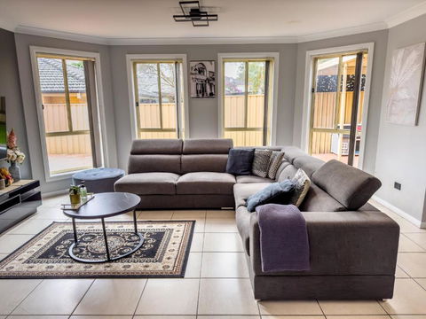 Prestons Dream Holiday 4 Bedroom - Foster Accommodation 3