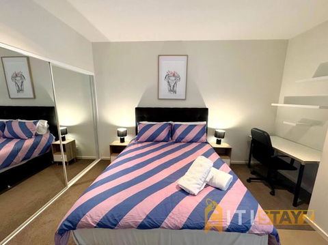 Pretty Penthouse - Close To ANU - Foster Accommodation 3