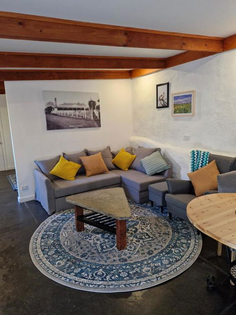 Private Guesthouse - Foster Accommodation 0