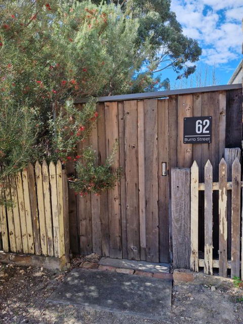 Private Guesthouse - Foster Accommodation 1
