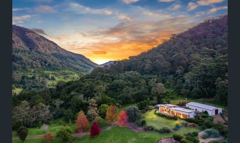 Private Luxury In The Mountains With Running Creek - Foster Accommodation 0