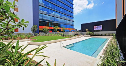 Private Bedroom & Bathroom In Shared Inner Brisbane Apartment - Foster Accommodation 1