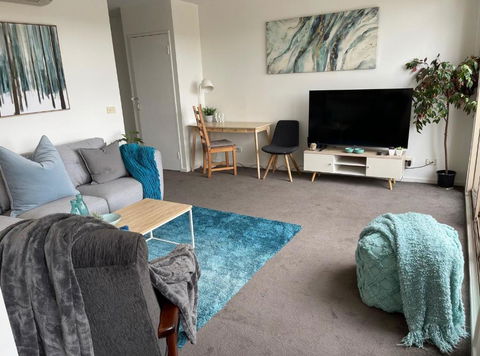 Qbn Cracker: 2BR, 2BA, 2 Secure B/ Ment Car Parks - Foster Accommodation 2