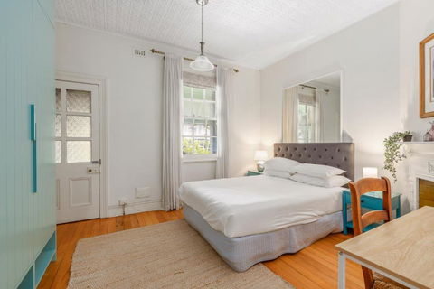 Quaint 3-Bed Heritage Home In The Heart Of Sydney - Foster Accommodation 1