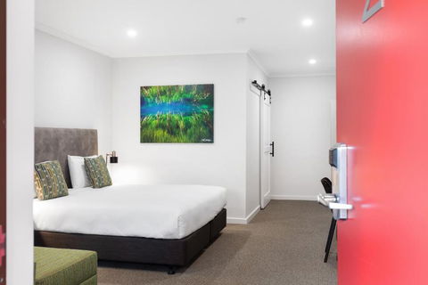 Presidential Motel - Foster Accommodation 3