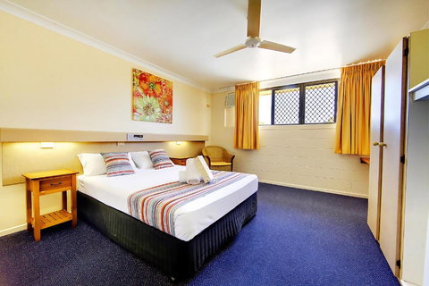 Raintree Motel - Foster Accommodation 2