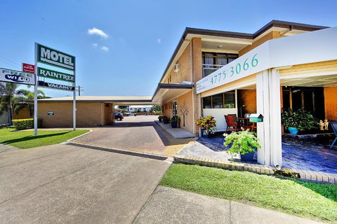 Raintree Motel - Foster Accommodation 0