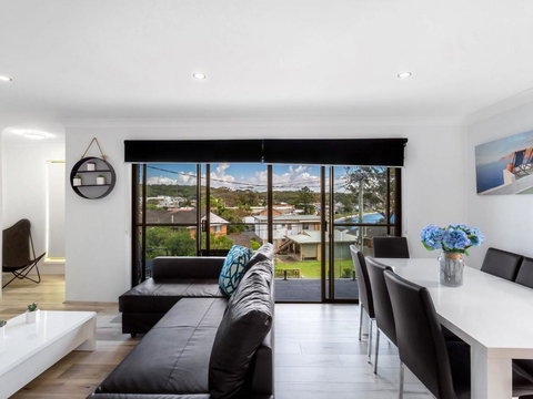 Randall Family Retreat 22B Randall Drive - Foster Accommodation 2