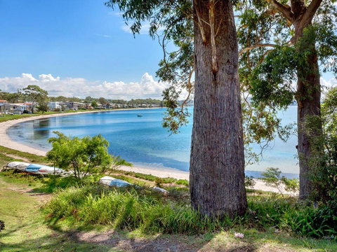 Randall Family Retreat 22B Randall Drive - Foster Accommodation 0