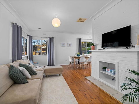 Read Place Retreat - Foster Accommodation 1