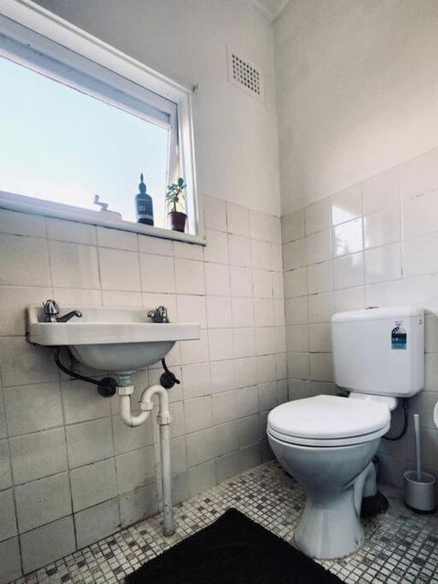 Rear Garden Suite - Foster Accommodation 3