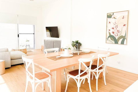 Red Brick Central Retreat - Foster Accommodation 0