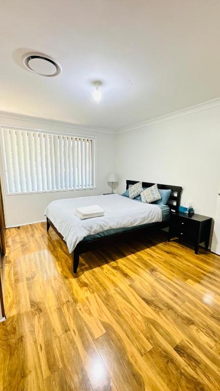 Quiet Family Townhouse In Wollongong CBD - Foster Accommodation 2