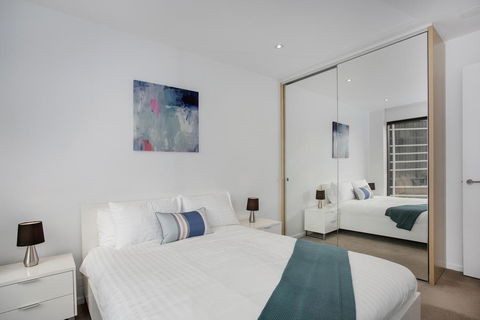 Astra Apartments Southbank - Foster Accommodation 0