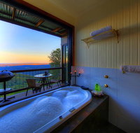 At Remingtons Private Cottages  Lodge - Foster Accommodation