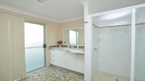At The Beach - Lennox Head - Foster Accommodation 1