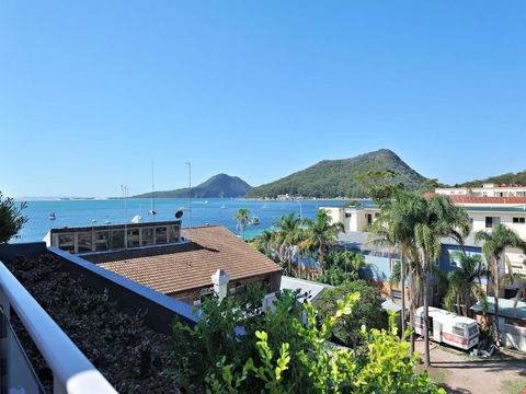 Aura Unit 12 - Shoal Bay - Foster Accommodation 1