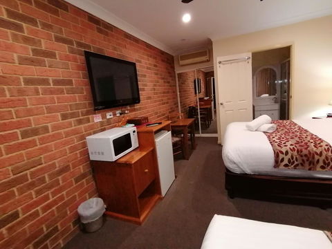 Aussie Rest Motel - Foster Accommodation 2