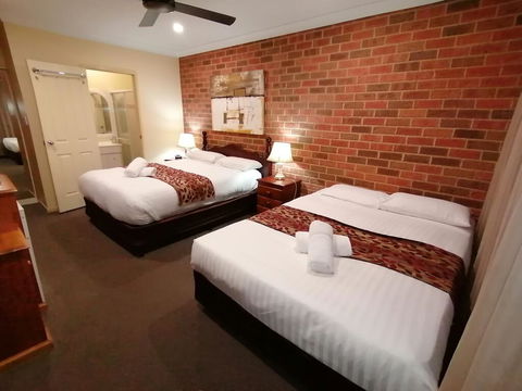 Aussie Rest Motel - Foster Accommodation 1
