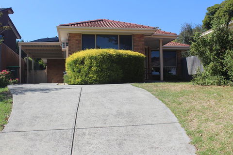 Australian Home Away @ Doncaster Anderson Creek 2 - Foster Accommodation 1