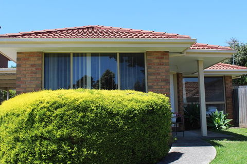 Australian Home Away @ Doncaster Anderson Creek 2 - Foster Accommodation 0