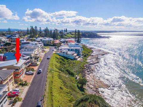 Avalon 1 - Overlooking Beautiful Convent Beach - Foster Accommodation 1