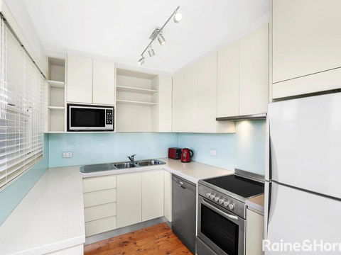 Avoca Beach Haven - 5/161 Avoca Drive, Avoca Beach - Foster Accommodation 1