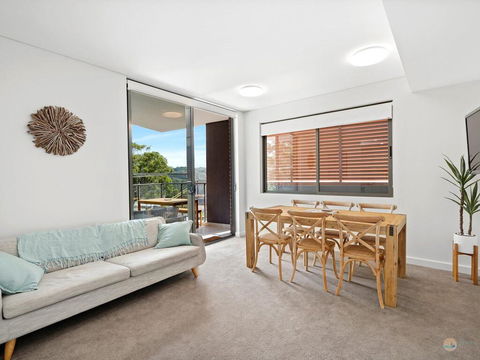 Avoca Beach Pad- 210/14-18 Cape Three Points Rd - Foster Accommodation 3