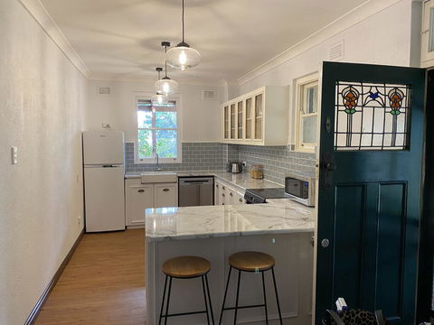 Avoca House - Circa 1900 Gorgeous Federation Home - Foster Accommodation 2