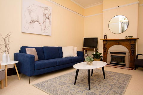 Avoca House - Circa 1900 Gorgeous Federation Home - Foster Accommodation 3