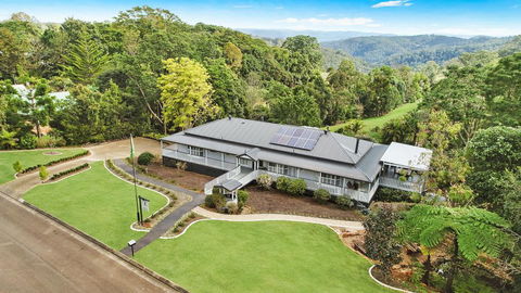 Avocado Grove BnB - Foster Accommodation 0