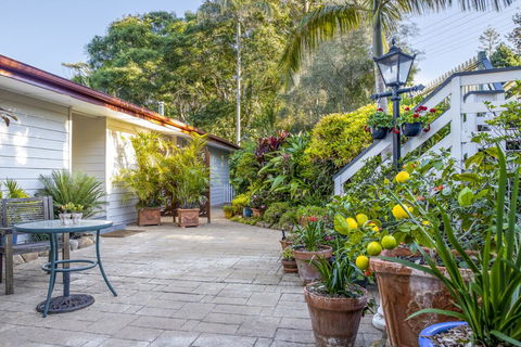 Avocado Sunset Bed & Breakfast - Foster Accommodation 3