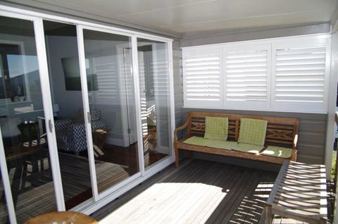 Awesome View, 4 View Street - Foster Accommodation 3