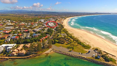 Azura Ocean View Holiday Apartment - Foster Accommodation 0