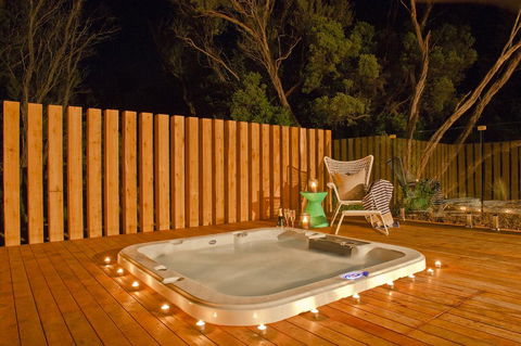 Azure Beach Retreat - Spa Luxury - Foster Accommodation 0