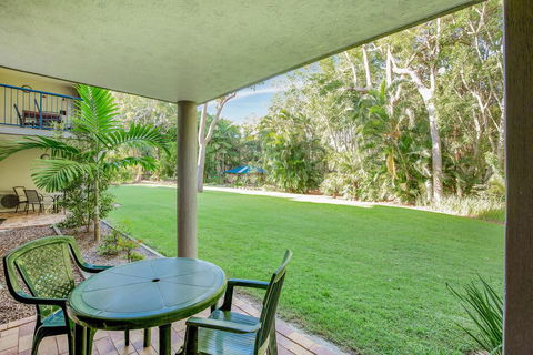 Baden 35 - Rainbow Shores, Walk To Beach, Pools, Tennis Court - Foster Accommodation 2