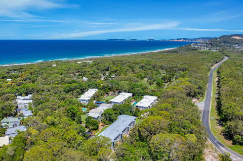 Baden 65 - Rainbow Shores, Overlooking Lap Pool, Ground Floor, Air Conditioning - Foster Accommodation 3