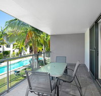 Baden 77 - Rainbow Shores Pools Outdoor Spa Walk to Beach - Foster Accommodation